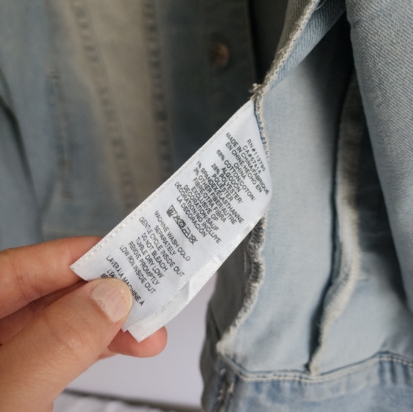 True Religion Jimmy Denim Trucker Button Stretch Jacket Light Shower Size M - Picture 4 of 9